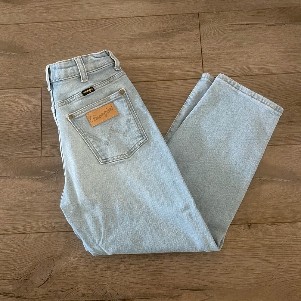 Wrangler Light Blue High-Rise Straight Leg Jeans